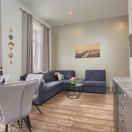 Pasko Properties Rental Пула Экстерьер фото