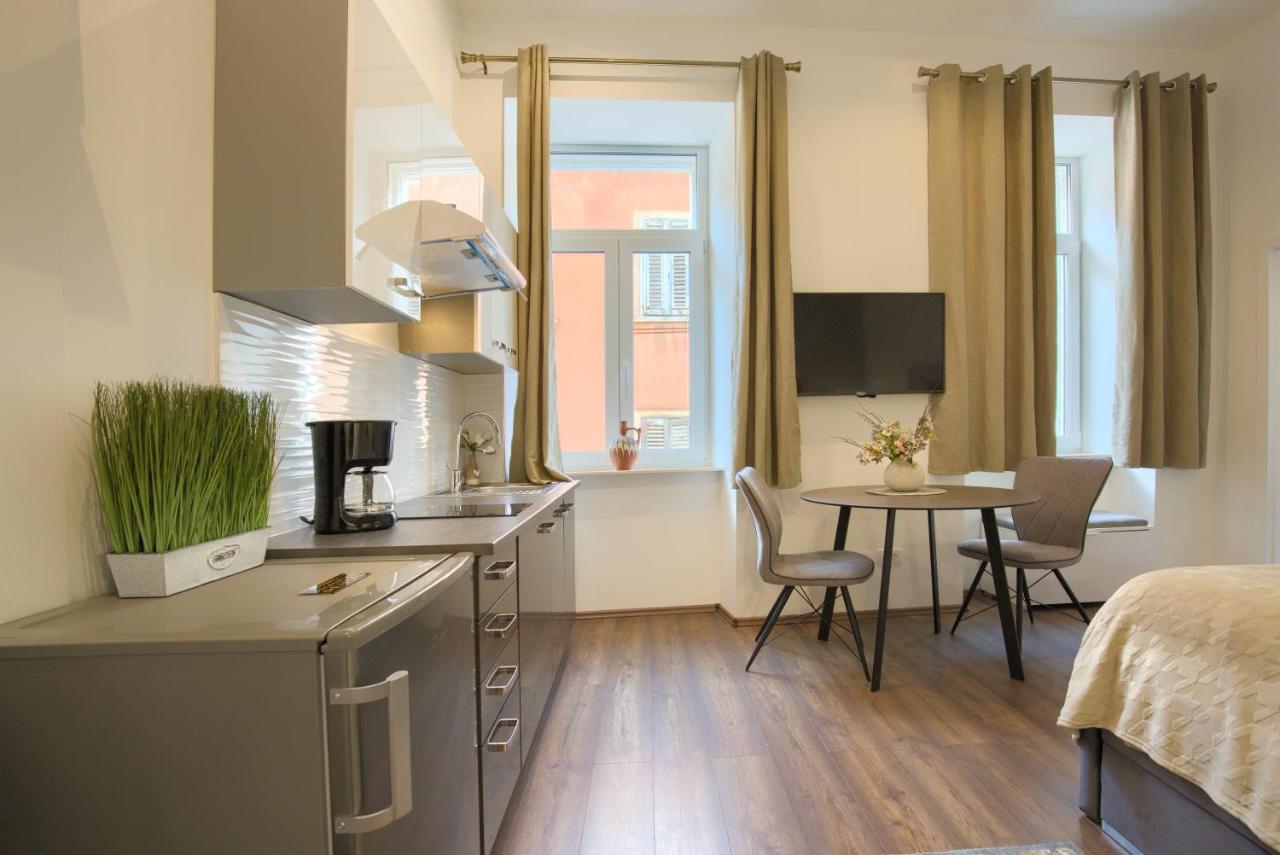 Pasko Properties Rental Пула Экстерьер фото