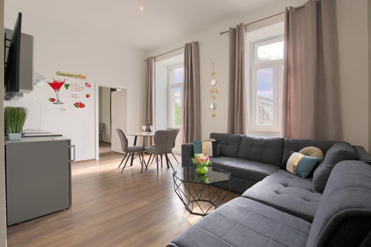 Pasko Properties Rental Пула Экстерьер фото